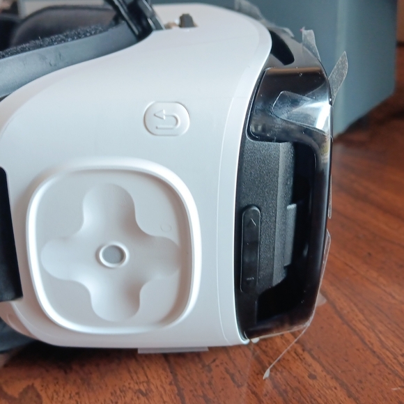 SAMSUNG GEAR VR - Picture 6 of 11